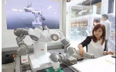 Four Applications of Industrial Robots and CNC Machine Tools