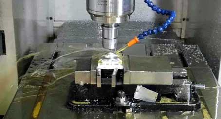 Herstellung eines CNC-Prototyps aus Polycarbonat