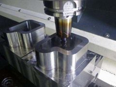 Diseno de herramientas y corte de aleacion de titanio